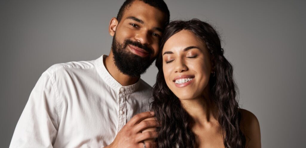 زوجان سعيدان