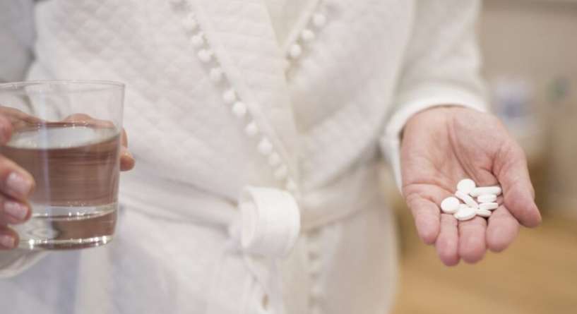 طريقة استخدام حبوب منع الحمل لاول مرة قبل الزواج