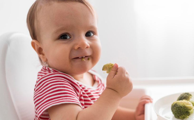 مأكولات تُهدّد حياة طفلكِ دون السنة