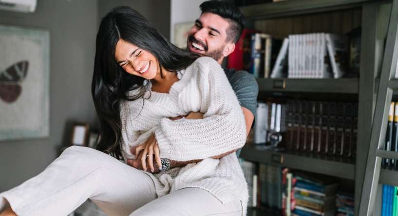 عادة بسيطة تزيد سعادة الأزواج بنسبة 30٪.. هل تفعلينها يوميًا؟