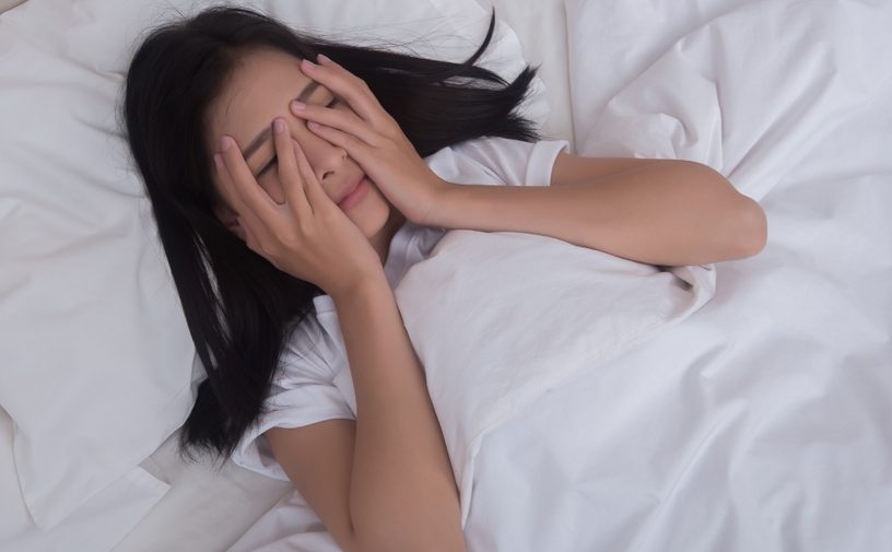 نومكِ القليل بعد الولادة قد يدمّر صحتك النفسية