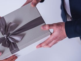 هدية للزوجة بعد الولادة