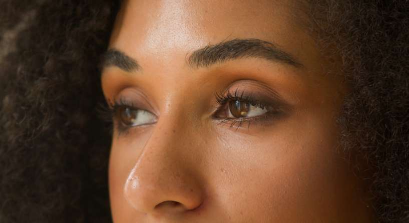 سبب تساقط الرموش