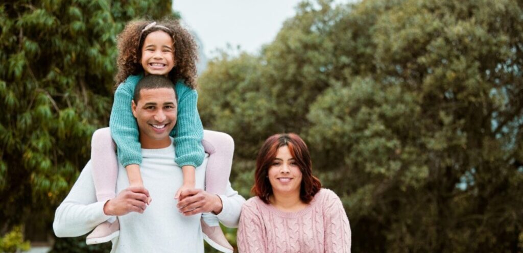 عائلة سعيدة