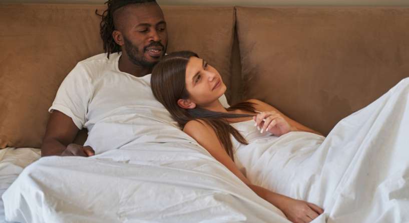 كيف تعرف ان زوجتك تتخيل غيرك