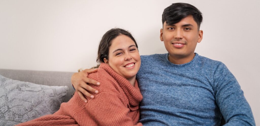 زوجان سعيدان