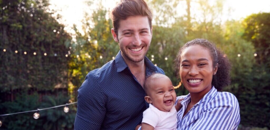 عائلة سعيدة