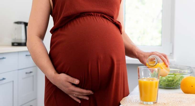 مشروبات لتسهيل الولادة الطبيعية 