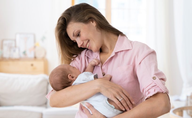 بعد الولادة.. إليكِ الجدول الزمني الحقيقي لتعافي كل جزء من جسدكِ!