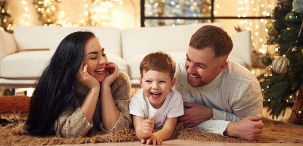 عائلية سعيدة