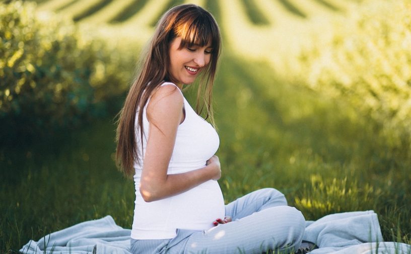 نصائح للحامل في الشهر الثامن لتسهيل الولادة