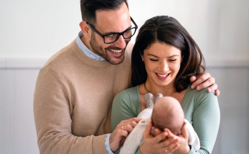 نصائح لزيادة السعادة الزوجية بعد الإنجاب