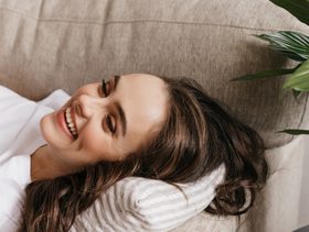 أبحاث جديدة تكشف سرّ العلاقة بين نوم الحامل ووزن مولودها