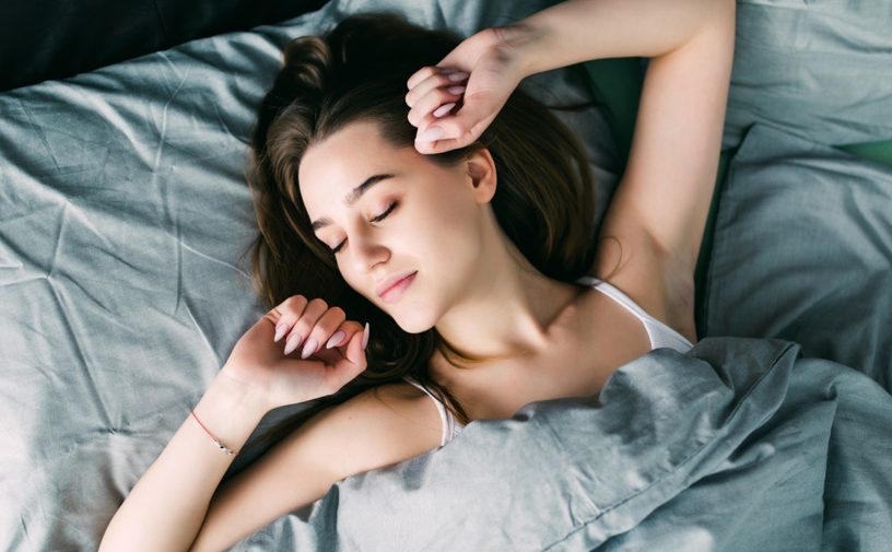 هل تعتادين النوم أقل من 6 ساعات؟ دراسة أوروبية تحذّرك من خطر صادم