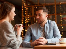 هل جربتِ موعدًا بلا هواتف؟ النتيجة ستدهشك!