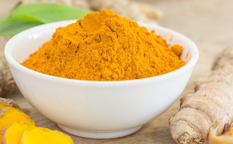الكركم يدخل قائمة الأطعمة الخارقة: اكتشفي فوائده المدهشة