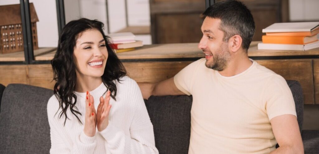 زوجان سعيدان