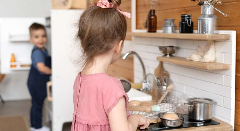 اكتشفي كيف تغيّر هذه المهام اليومية شخصية طفلك بالكامل