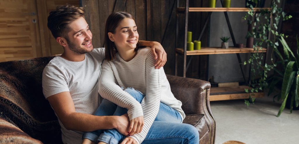 زوجان سعيدان