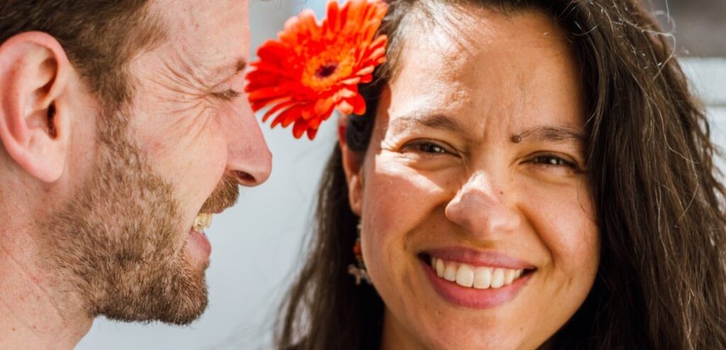 زوجان سعيدان