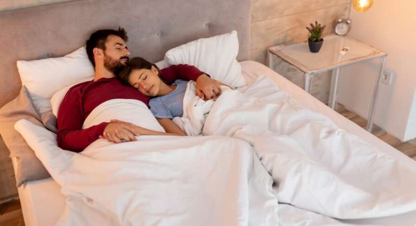 وضعيات النوم للزوجين​ ​