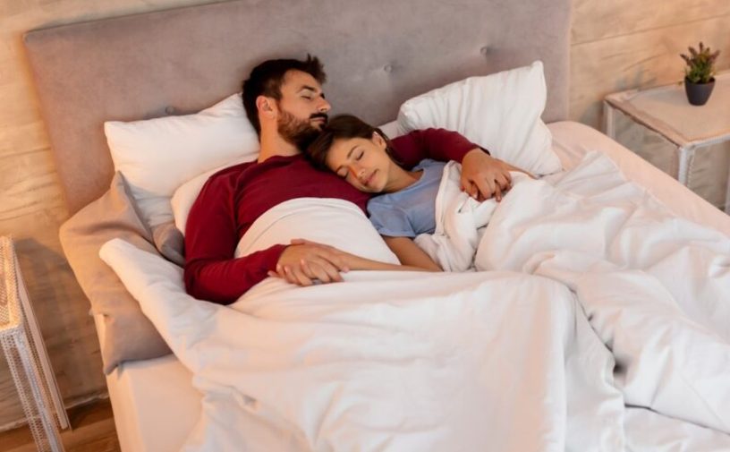 وضعيات النوم للزوجين​ ​