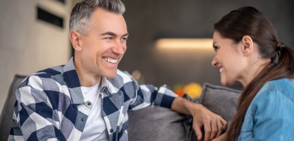 زوجان سعيدان