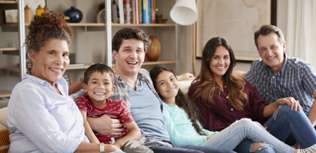 عائلة سعيدة