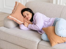 دراسة حديثة تكشف: قيلولة قصيرة تكفي لإنعاش الدماغ والتركيز