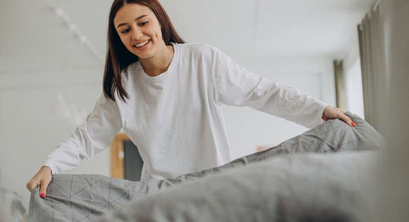 ترتيب السرير صباحًا.. خطوة صغيرة تصنع توازنًا كبيرًا في النفس!