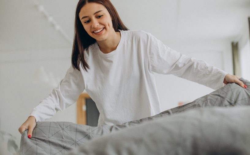 ترتيب السرير صباحًا.. خطوة صغيرة تصنع توازنًا كبيرًا في النفس!