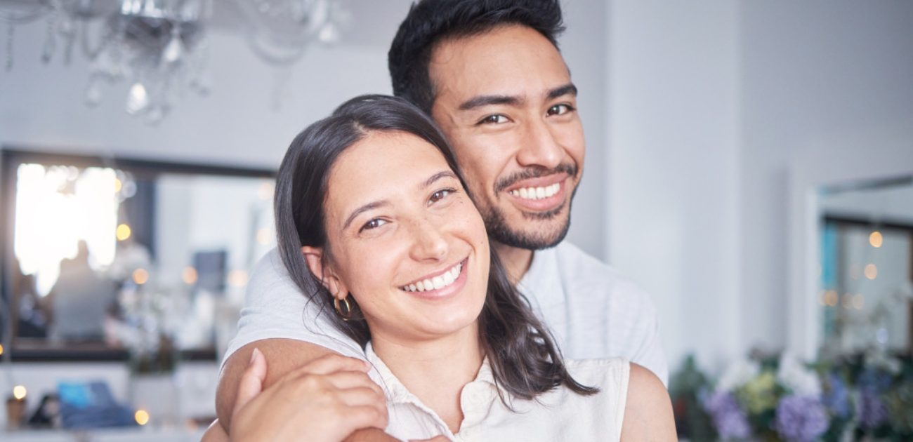 زوجان سعيدان