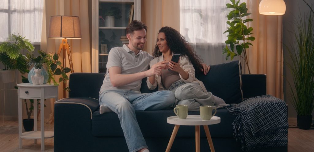 زوجان سعيدان