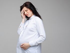 كيف يؤثر توترك خلال الحمل على شخصية طفلك المستقبلية؟