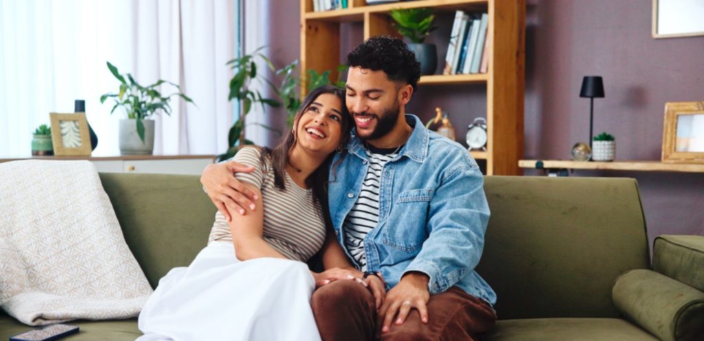 زوجان سعيدان