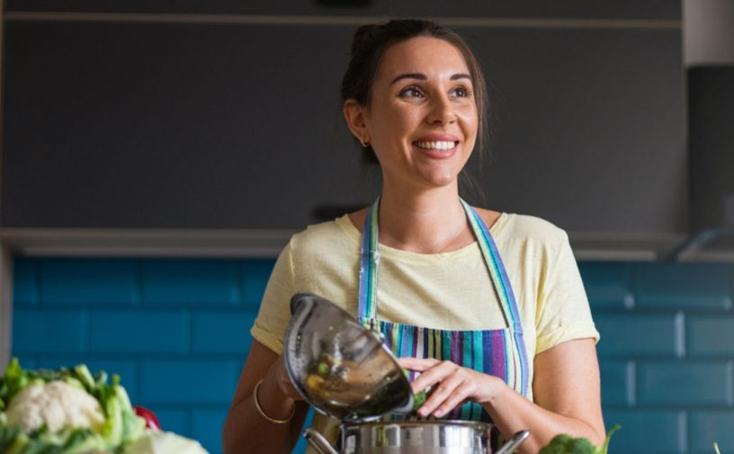 من تعليمات الوقاية الصحية داخل المطبخ