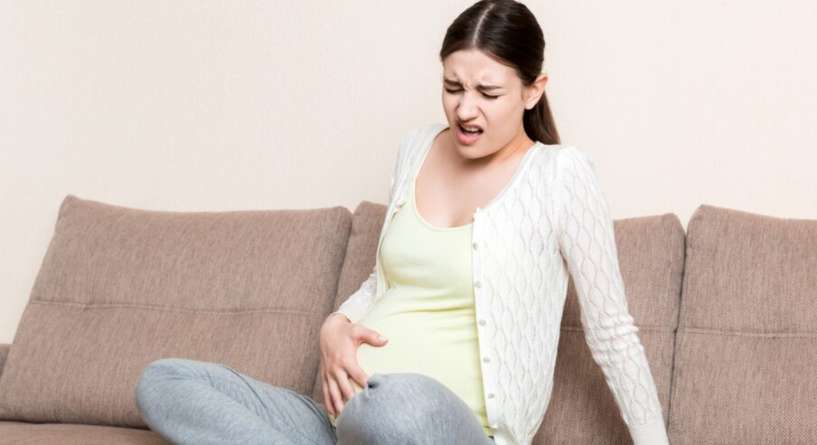 نغزات في السرة للحامل