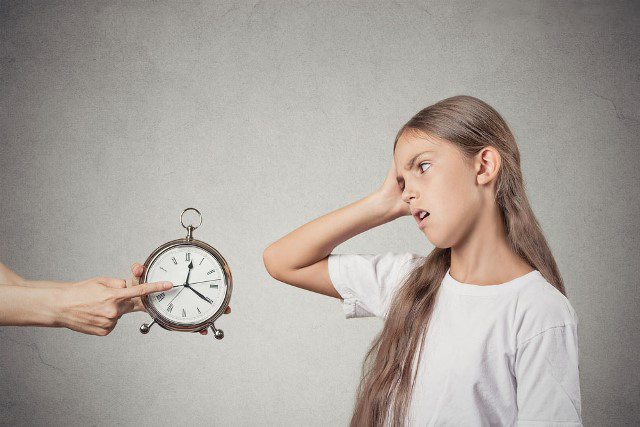 الأضرار النفسية لإستعجال الطفل