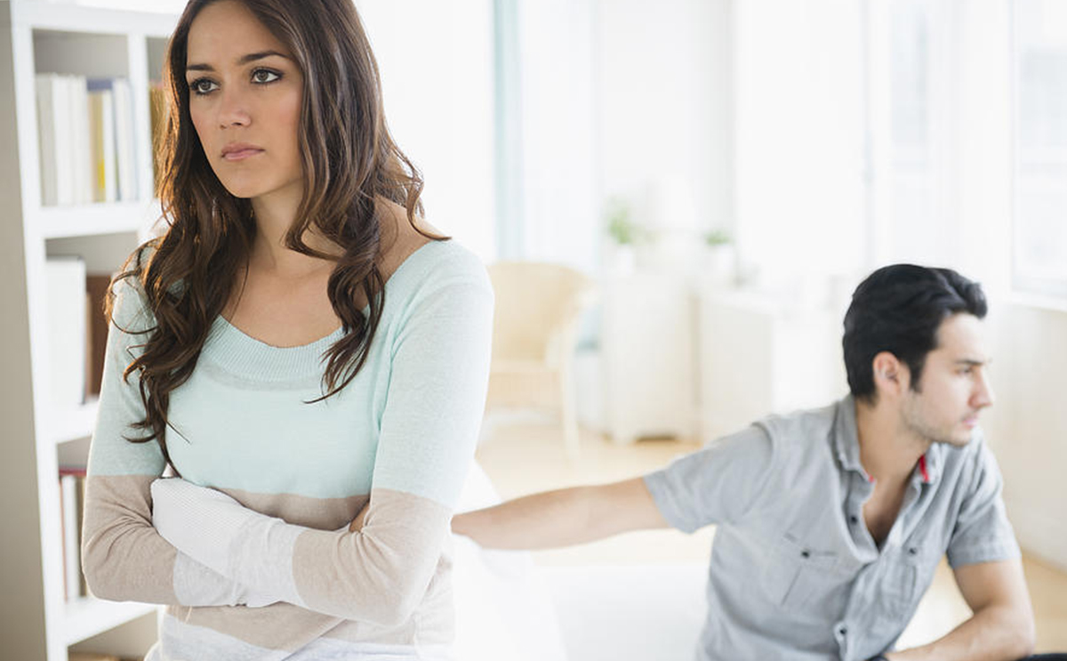 هل يحب الرجل المراة التي تعتذر؟