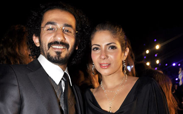 أحمد حلمي يستعرض حالة زوجته على تويتر