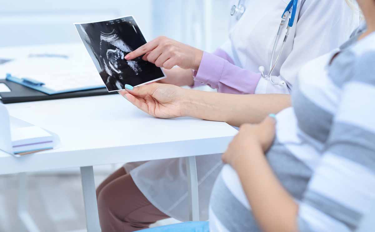 اسباب واعراض الحمل خارج الرحم الاكيده