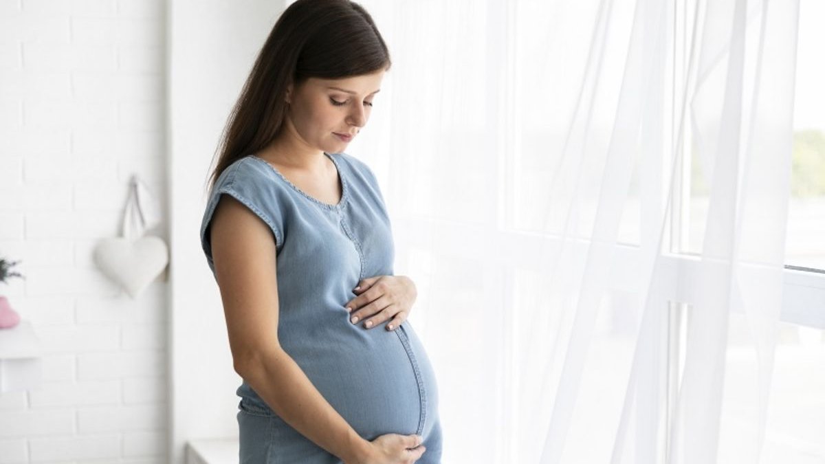 أطعمة توازن الهرمونات لدى المرأة الحامل