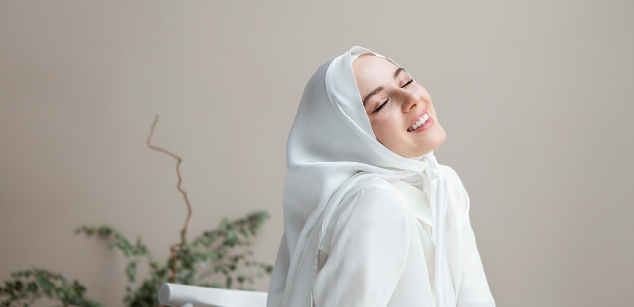 شعر يخلّد الأم الحنونة ويكشف سرّ مكانتها في يوم المرأة الإماراتية!
